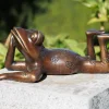 bronzen-beeld-liggende-kikker-klein-10x15x27cm-bronzen-beeld-doika-doika-bs61102-5410807611029-2987643.jpgv1785323231 Bronzen beeld Liggende kikker klein 10x15x27cm