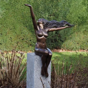 bronzen-beeld-vrouw-met-vogel-104x80x100cm-10kg-bronzen-beeld-doika-doika-pb61107-5410807611074-5812528.jpgv1785323842 Bronzen beeld Vrouw met vogel 104x80x100cm 10kg